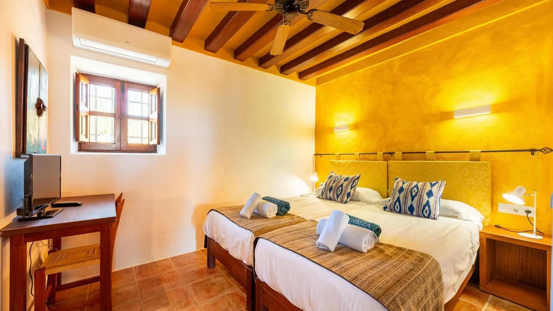 Villa Andreuet Sant Carles de Peralta 0*,  Spain